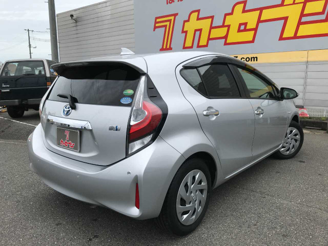 アクア1.5 S スタイルブラック