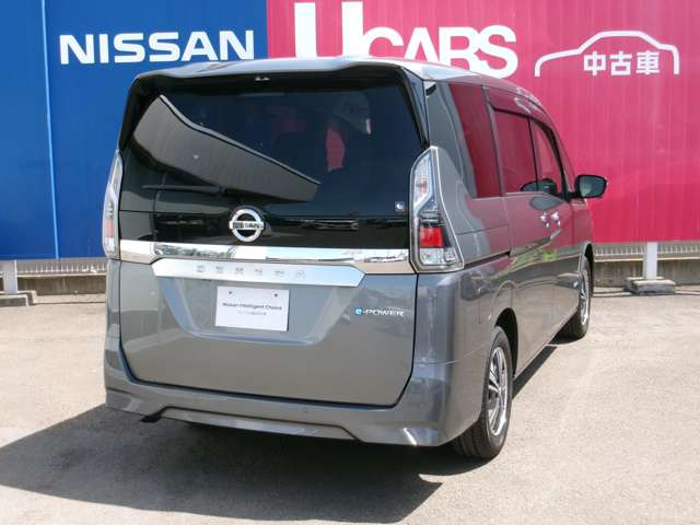セレナ1.2 e-POWER XV