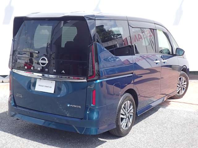 セレナ1.4 e-POWER ハイウェイスターV