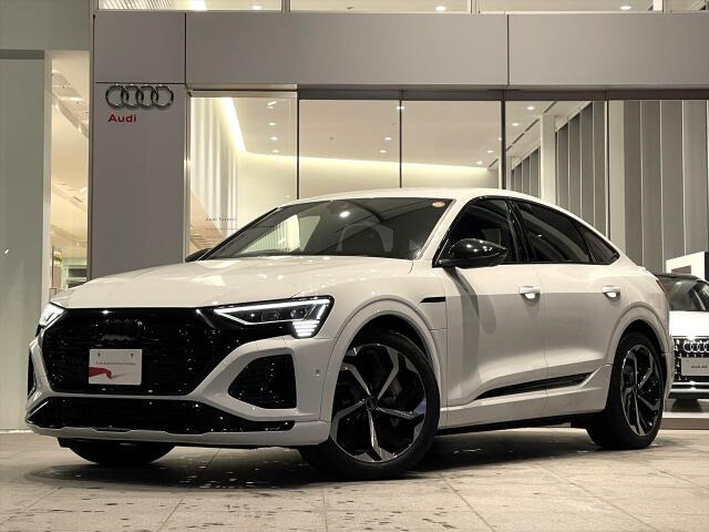 Q8スポーツバック e-tron55 クワトロ Sライン 4WD
