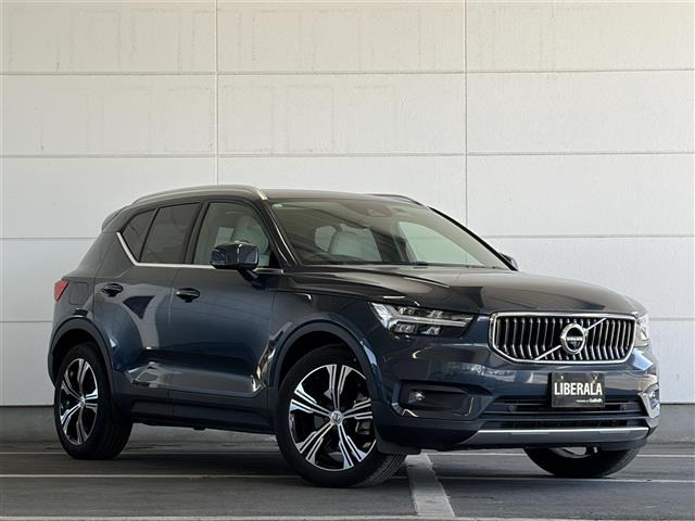 XC40B4 AWD インスクリプション 4WD