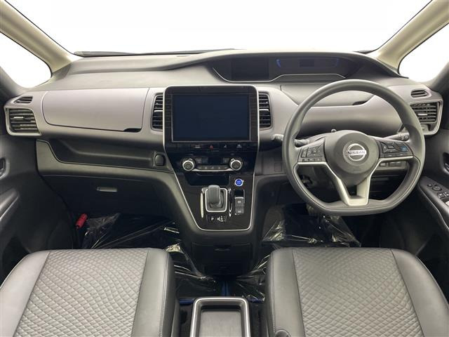 セレナ1.2 e-POWER XV