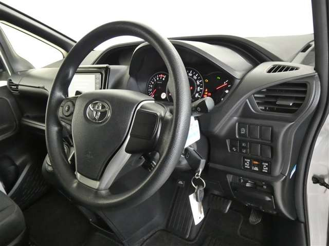 ヴォクシー2.0 X