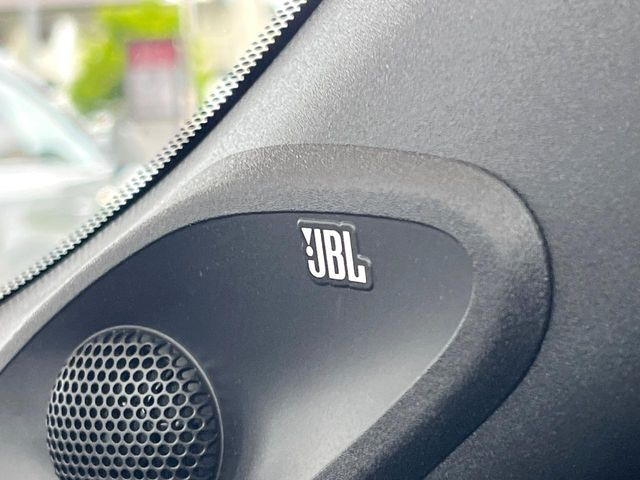 �yJBL�T�E���h�V�X�e���t�������i�r�z�[���̃i�r�@�\�͂������A���x�ȃ`���[�j���O�\�͂����ڂ���Ă���A�������ȉ��y�����y���݂��������܂���