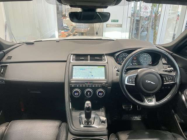 EペイスRダイナミック HSE 2.0L P250 4WD