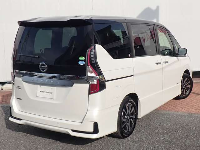 セレナ2.0 ハイウェイスターV