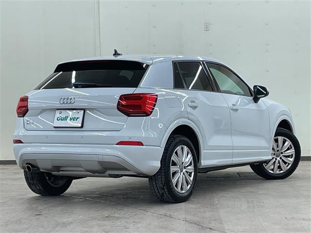 Q230 TFSI スポーツ