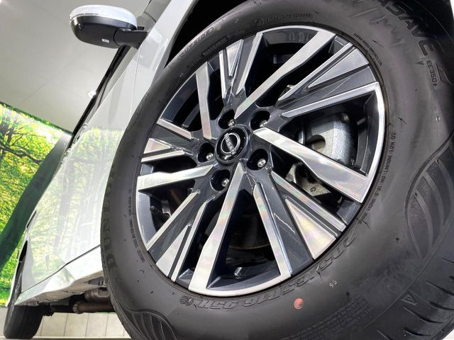�y����16�C���`�A���~�z�C�[���z�O�ςɃ}�b�`���������A���~�z�C�[���𑕒����Ă���܂��B�e��ЊO�A���~�z�C�[����A�X�^�b�h���X�^�C�����戵�����Ă���܂��B���񂲑��k����������