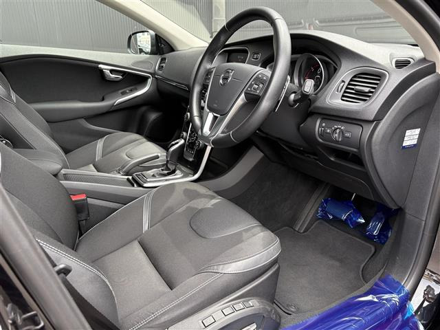 V40D4 モメンタム ディーゼル