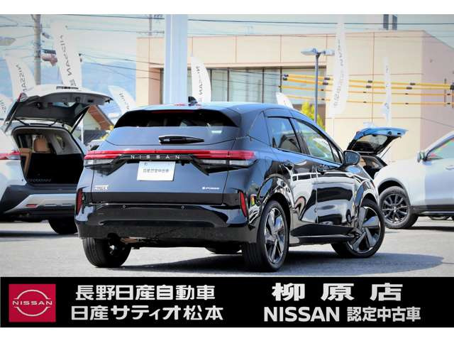 ノートオーラ1.2 G レザーエディション