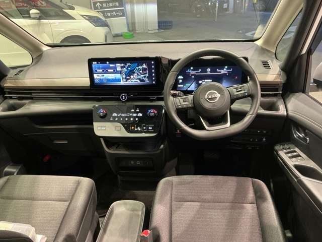 セレナ1.4 e-POWER ハイウェイスターV