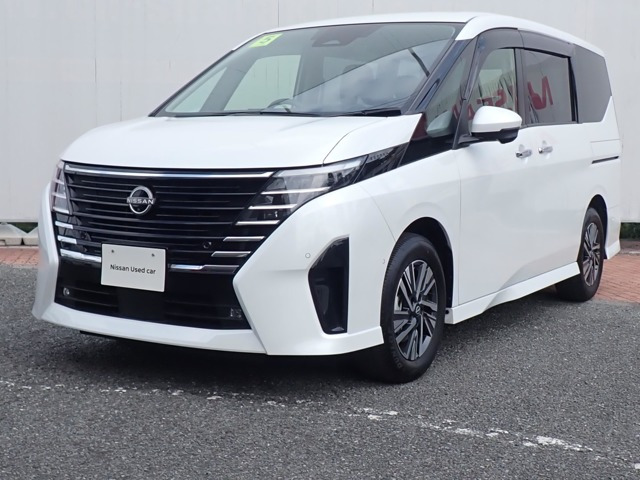 セレナ1.4 e-POWER ハイウェイスターV