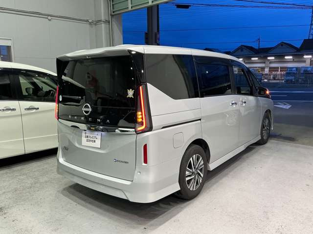 セレナ1.4 e-POWER ハイウェイスターV