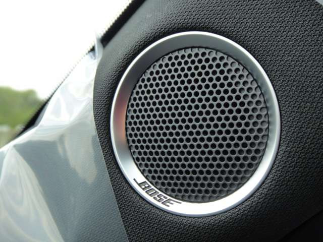 ��BOSE�T�E���h�V�X�e�����L���ȏd�ቹ�𐶂ރx�[�X�{�b�N�X�E�X�s�[�J�[!�㎿�ōL���芴�̂���_�C�i�~�b�N�ȃT�E���h�ł�!