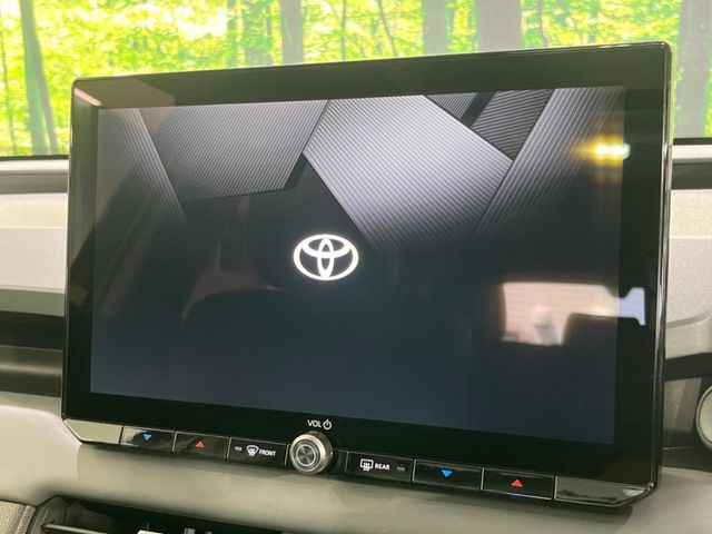 �y12.9�C���` �f�B�X�v���C�I�[�f�B�I�z���ʂ̃f�B�X�v���C��AppleCarPlay��AndroidAuto�����p�\�B�傫�ȉ�ʂŃX�}�z�i�r�A�v���������p���������܂���