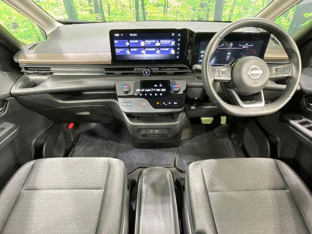 セレナ1.4 e-POWER ハイウェイスターV
