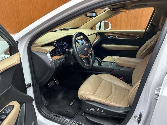 XT5クロスオーバープラチナム 4WD