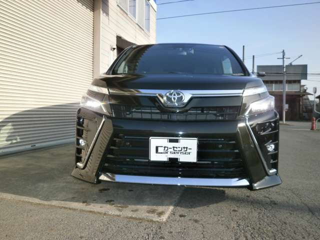 ヴォクシー2.0 ZS 煌III 4WD