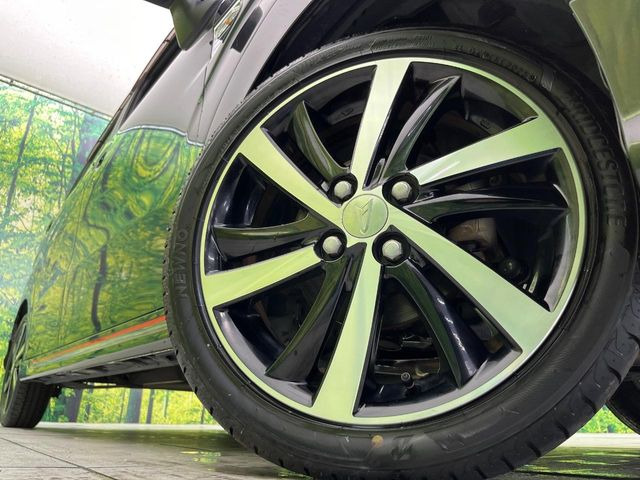�y����16�C���`�A���~�z�C�[���z�O�ςɃ}�b�`���������A���~�z�C�[���𑕒����Ă���܂��B�e��ЊO�A���~�z�C�[����A�X�^�b�h���X�^�C�����戵�����Ă���܂��B���񂲑��k����������