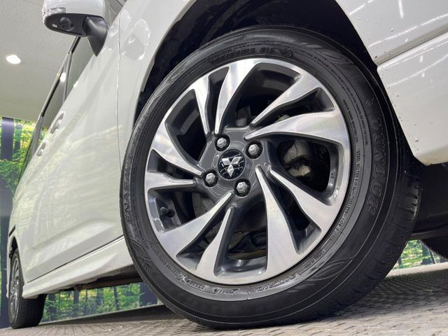 �y����15�C���`�A���~�z�C�[���z�O�ςɃ}�b�`���������A���~�z�C�[���𑕒����Ă���܂��B�e��ЊO�A���~�z�C�[����A�X�^�b�h���X�^�C�����戵�����Ă���܂��B���񂲑��k����������