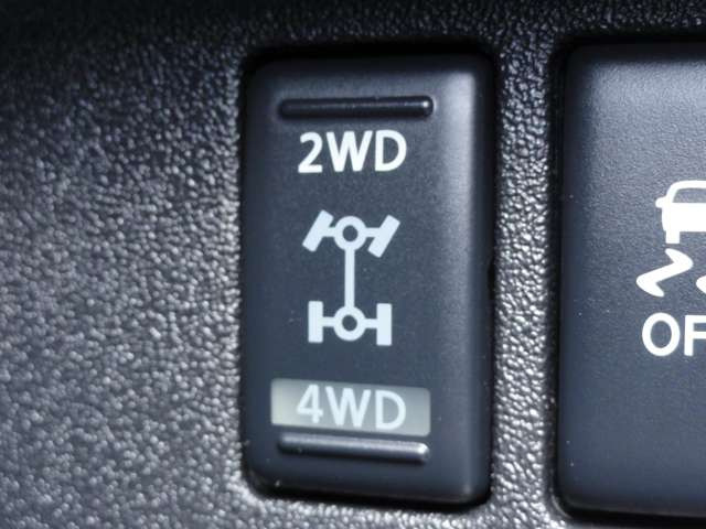 マーチ1.2 X FOUR Vセレクション 4WD