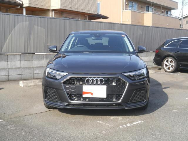 A1スポーツバック25 TFSI アドバンスド