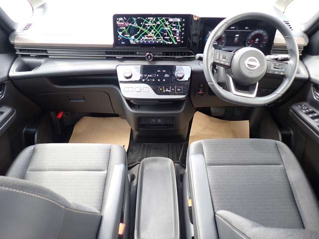 セレナ1.4 e-POWER ハイウェイスターV