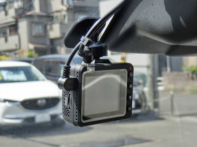 デリカD:21.2 ハイブリッド MZ 全方位カメラパッケージ 4WD