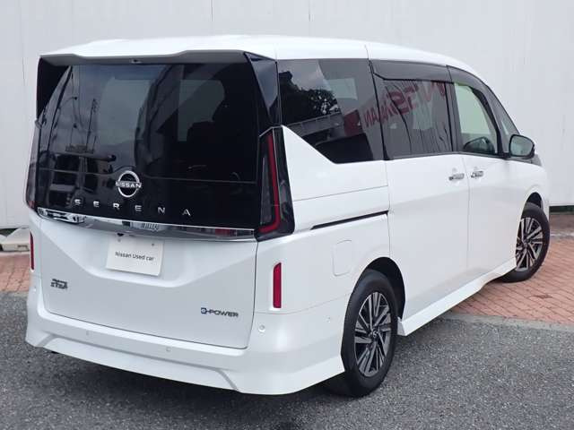 セレナ1.4 e-POWER ハイウェイスターV