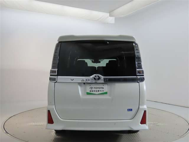 ヴォクシー2.0 ZS 煌III