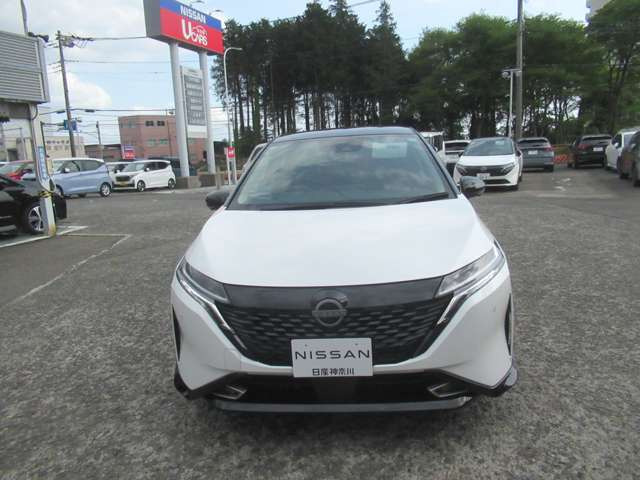 ノートオーラ1.2 G FOUR レザーエディション 4WD