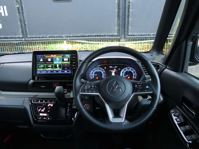 デリカミニT プレミアム 4WD