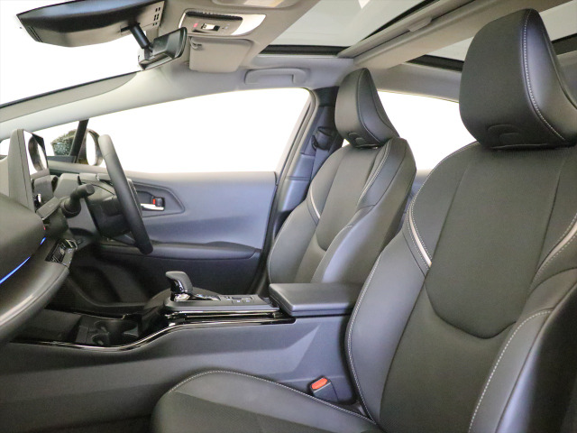 トヨタ プリウス 2.0 Z 340.0万円 令和7年(2025年) 神奈川県 中古車 トヨタ プリウス 2.0 Z 340.0万円 令和7年(2025年) 神奈川県 中古車