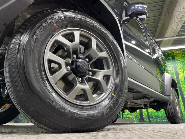 �y����15�C���`�A���~�z�C�[���z�O�ςɃ}�b�`���������A���~�z�C�[���𑕒����Ă���܂��B�e��ЊO�A���~�z�C�[����A�X�^�b�h���X�^�C�����戵�����Ă���܂��B���񂲑��k����������