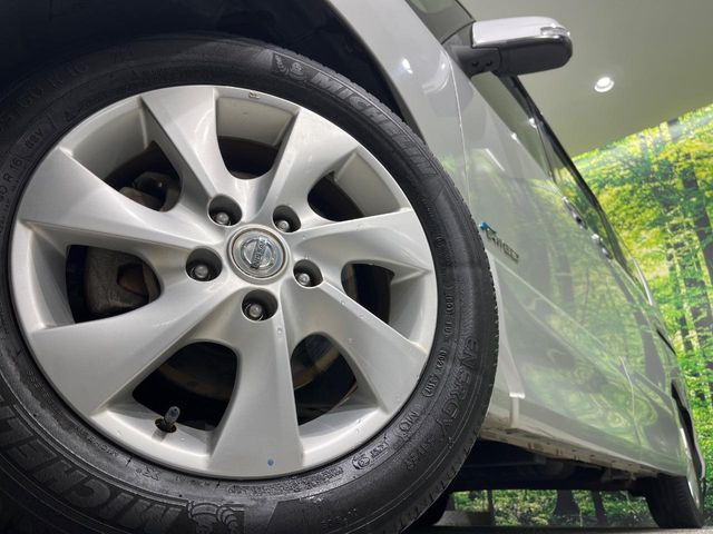 �y����16�C���`�A���~�z�C�[���z�O�ςɃ}�b�`���������A���~�z�C�[���𑕒����Ă���܂��B�e��ЊO�A���~�z�C�[����A�X�^�b�h���X�^�C�����戵�����Ă���܂��B���񂲑��k����������