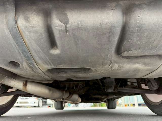 気になるお車がありましたら右の電話番号から直接お店にお問い合わせください。支払方法から車両情報、状態までなんでもご説明させて頂きます。スタッフ一同ご連絡お待ちしております。