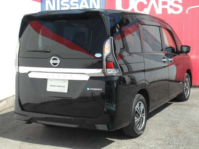 セレナ1.2 e-POWER XV