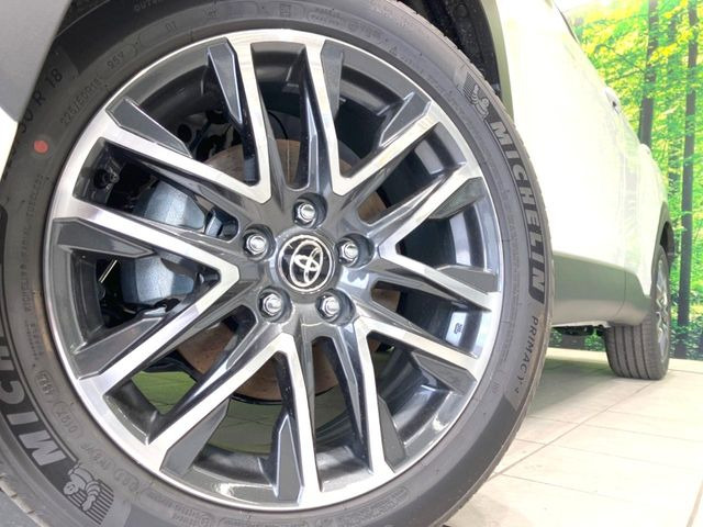 �y����18�C���`�A���~�z�C�[���z�O�ςɃ}�b�`���������A���~�z�C�[���𑕒����Ă���܂��B�e��ЊO�A���~�z�C�[����A�X�^�b�h���X�^�C�����戵�����Ă���܂��B���񂲑��k����������