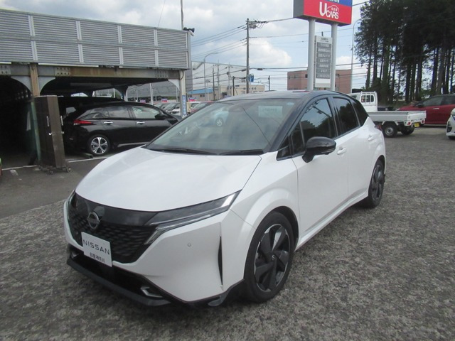 ノートオーラ1.2 G FOUR レザーエディション 4WD
