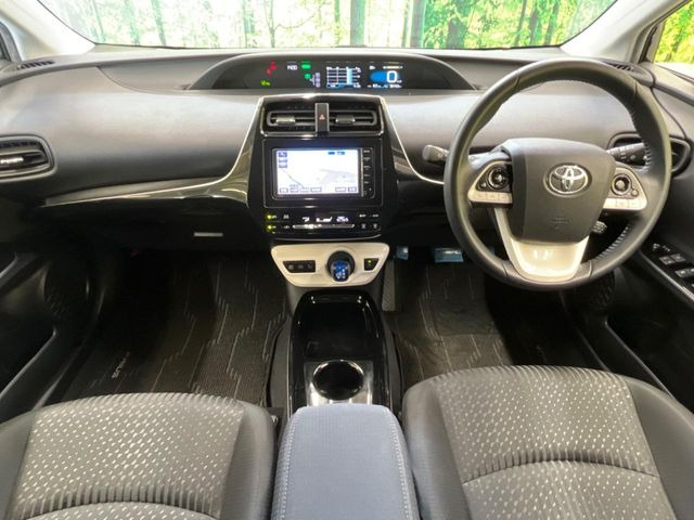 プリウス1.8 S セーフティ プラス