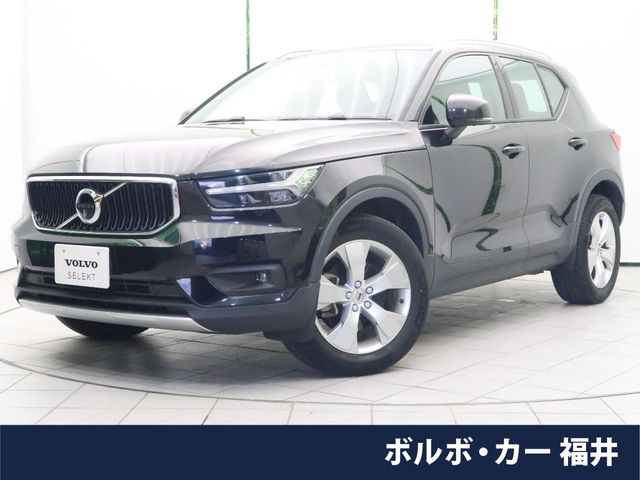 XC40B4 モメンタム