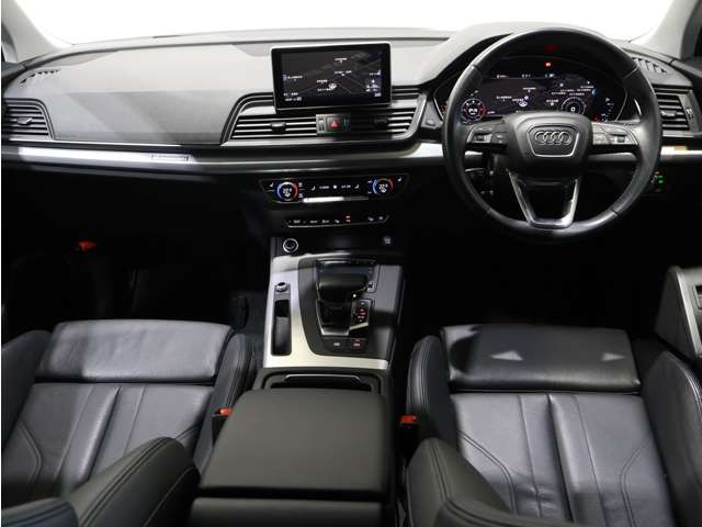 Q5TDI 1stエディション ブラックスタイリング ディーゼル 4WD