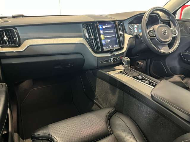 XC60D4 AWD インスクリプション ディーゼル 4WD