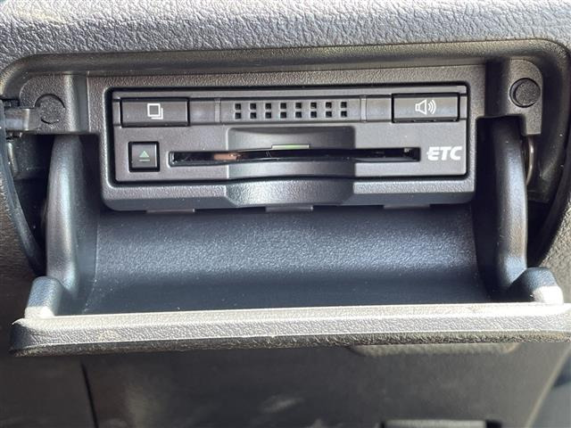 クラウンハイブリッド 2.5 S Four 4WD