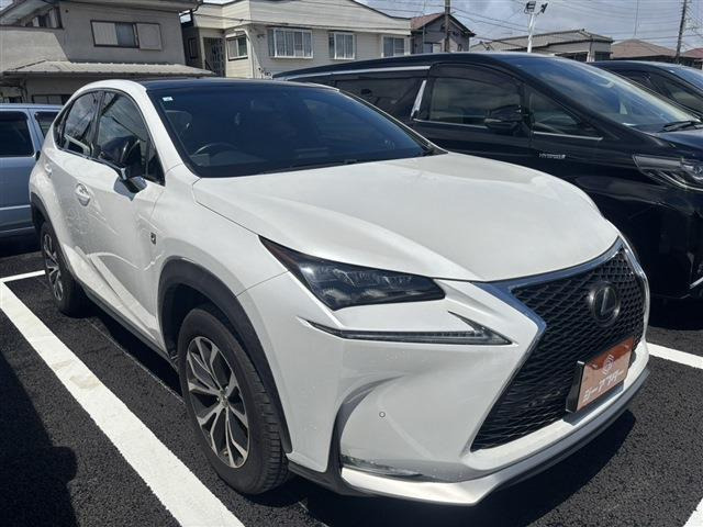 NX200t Fスポーツ 4WD