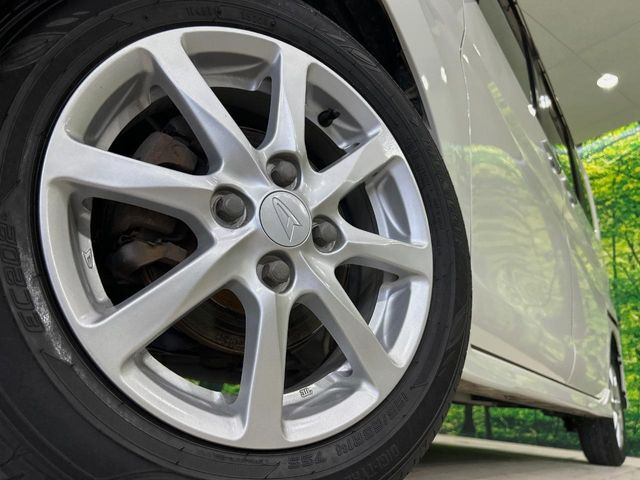�y���������C���`�A���~�z�C�[���z�O�ςɃ}�b�`���������A���~�z�C�[���𑕒����Ă���܂��B�e��ЊO�A���~�z�C�[����A�X�^�b�h���X�^�C�����戵�����Ă���܂��B���񂲑��k����������