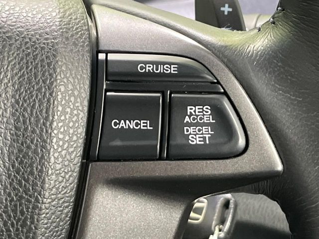 �y�N���[�Y�R���g���[���z�������H�����N���N���s�B�A�N�Z���𗣂��Ă���葬�x�ő��s���ł��A�������^�]���̕��S���y��!�����E�������ȒP�ȃX�C�b�`����Œ����ł��܂��B