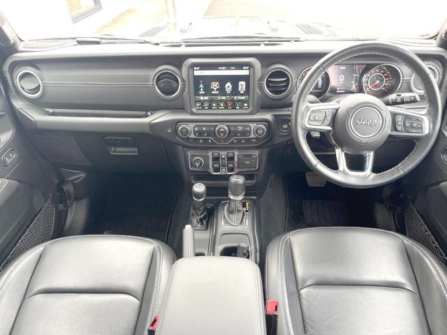 ラングラーアンリミテッド サハラ 4WD