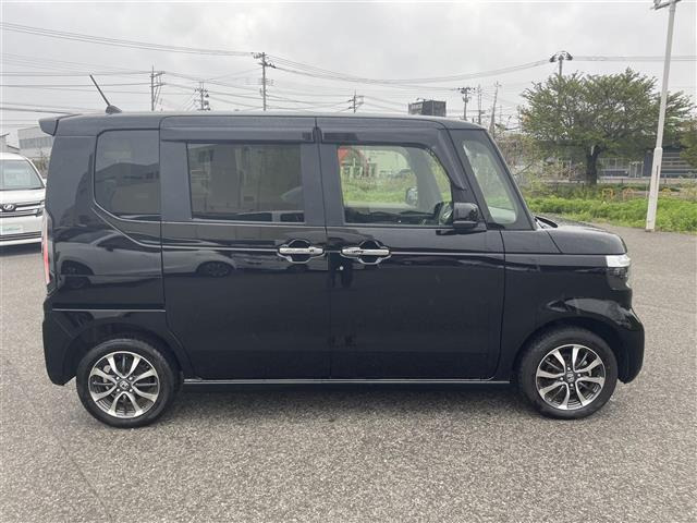 N-BOXカスタムベースグレード 4WD
