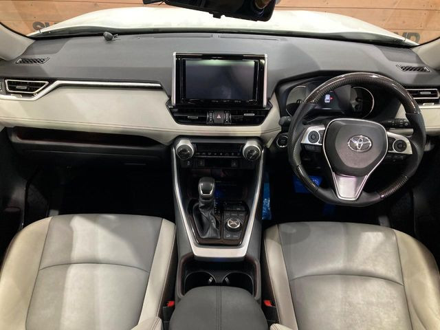 RAV42.0 G Zパッケージ 4WD
